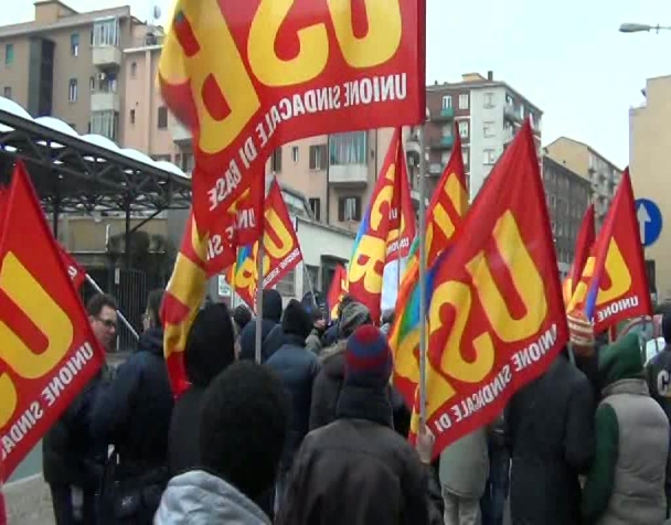 bologna-24-01-2014-sciopero-tpl-e-manifestazione-trasporti-casa-reddito-per-tutti