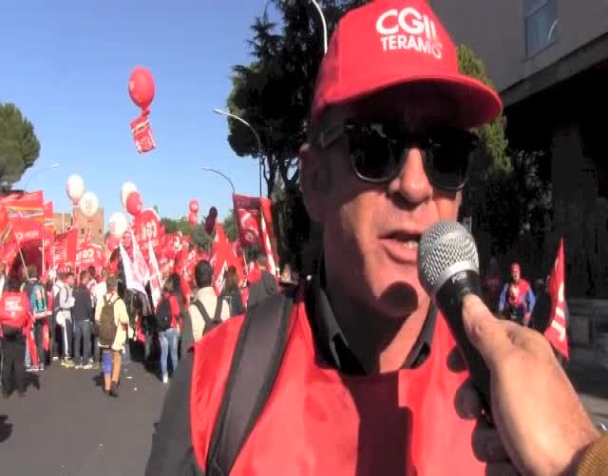 cgil-in-piazza-ma-i-lavoratori-vogliono-lo-sciopero-generale