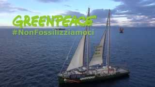 greenpeace-la-rainbow-warrior-in-azione-stop-alle-trivellazioni-nei-mari-italiani