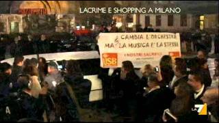 milano-7-dicembre-2011-alla-scala-usb-protesta-in-limousine-piazza-pulita-la7